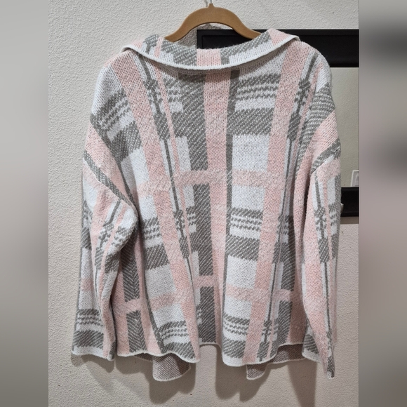 Love Ever After Plaid Knit Sweater/Shacket Soft Cozy Pink Gray Size XL - EUC - Picture 4 of 7